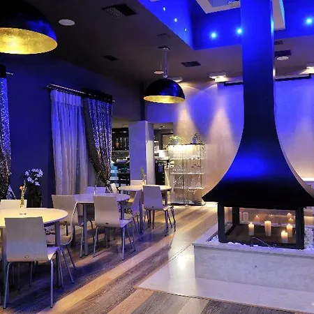 Apartment Polyastron Place