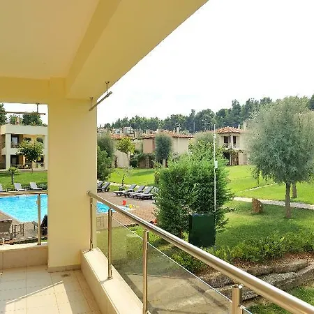 Polyastron Place Apartment