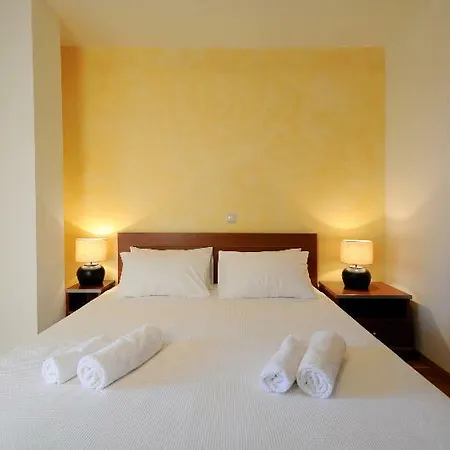 Apartment Polyastron Place *